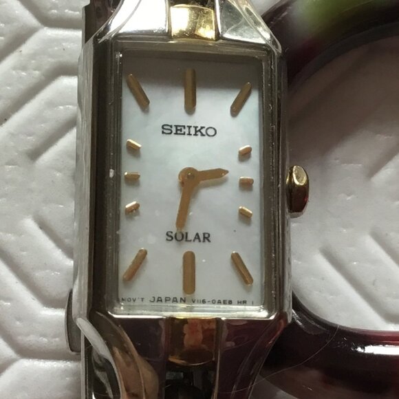 Ladies Seiko Solar Watch. Mother of Pearl Dial. Working - Picture 1 of 7